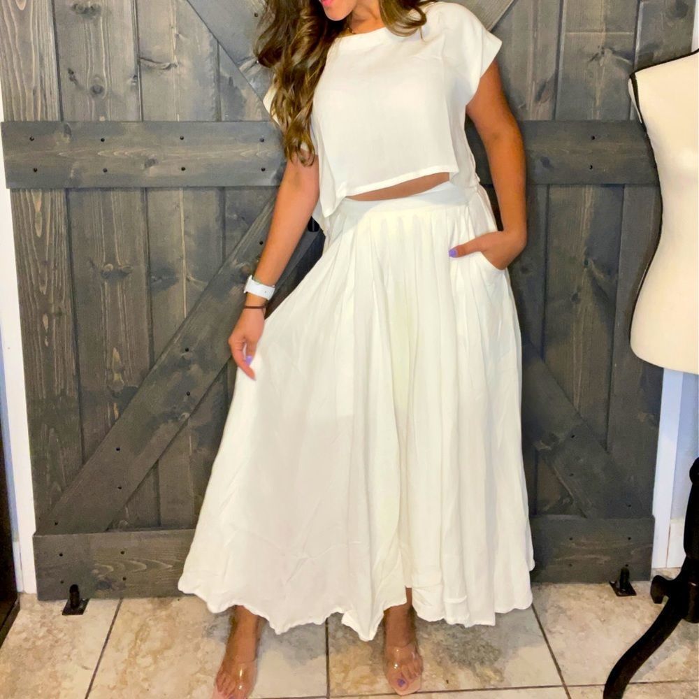 Elegant White Two-Piece Maxi Skirt Set